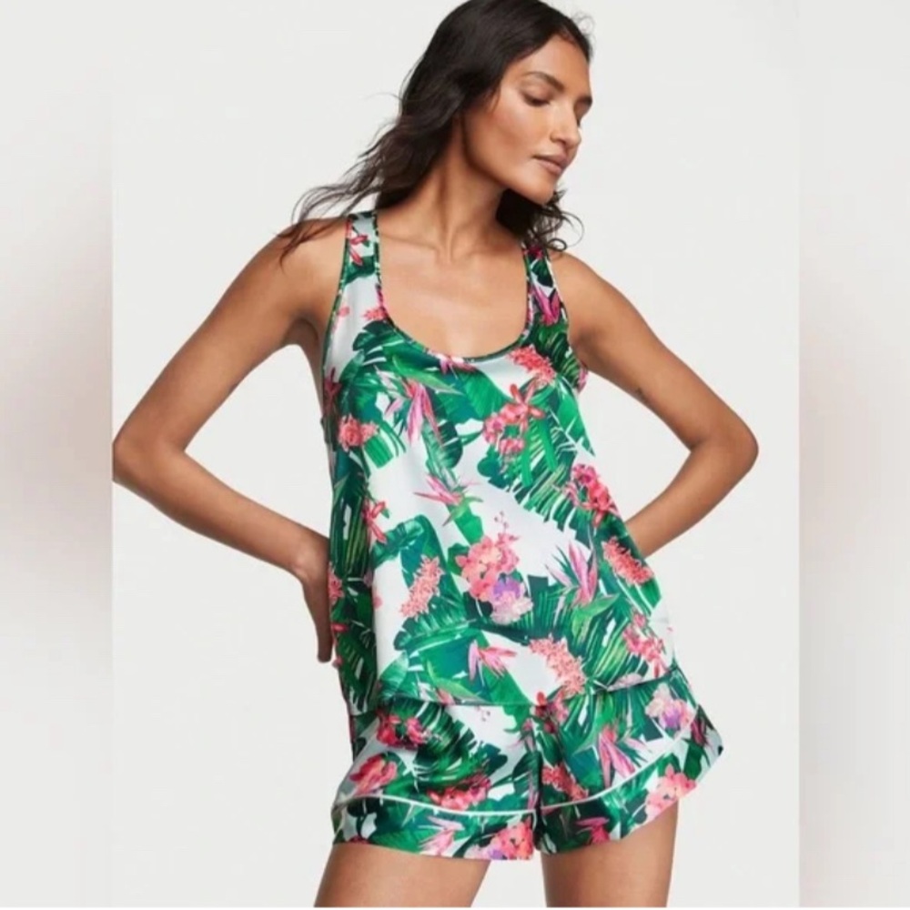 Victoria's Secret Tropic Blue Satin Short Pajama Set | Size 2XL